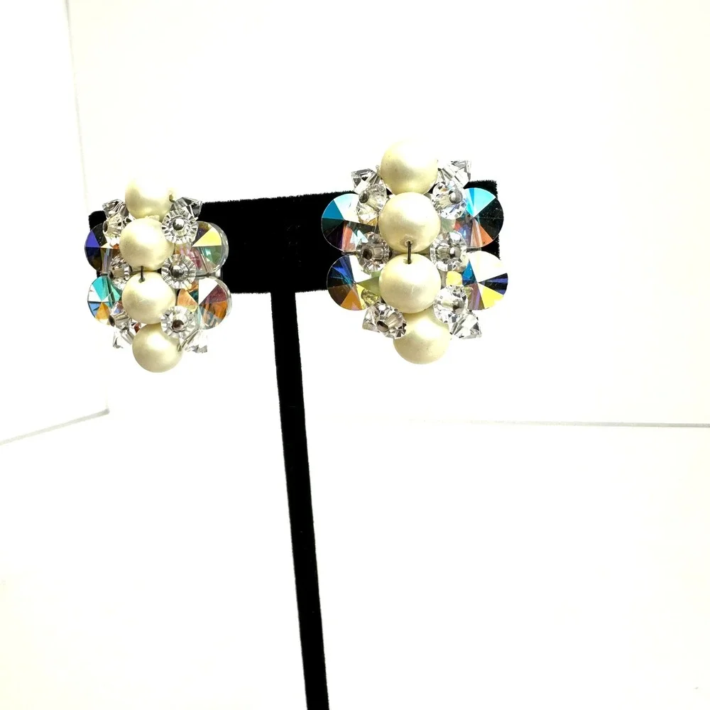 Vintage Faux Pearl Aurora‎ Borealis Crystal Cluster Clip On Earrings Silver Tone